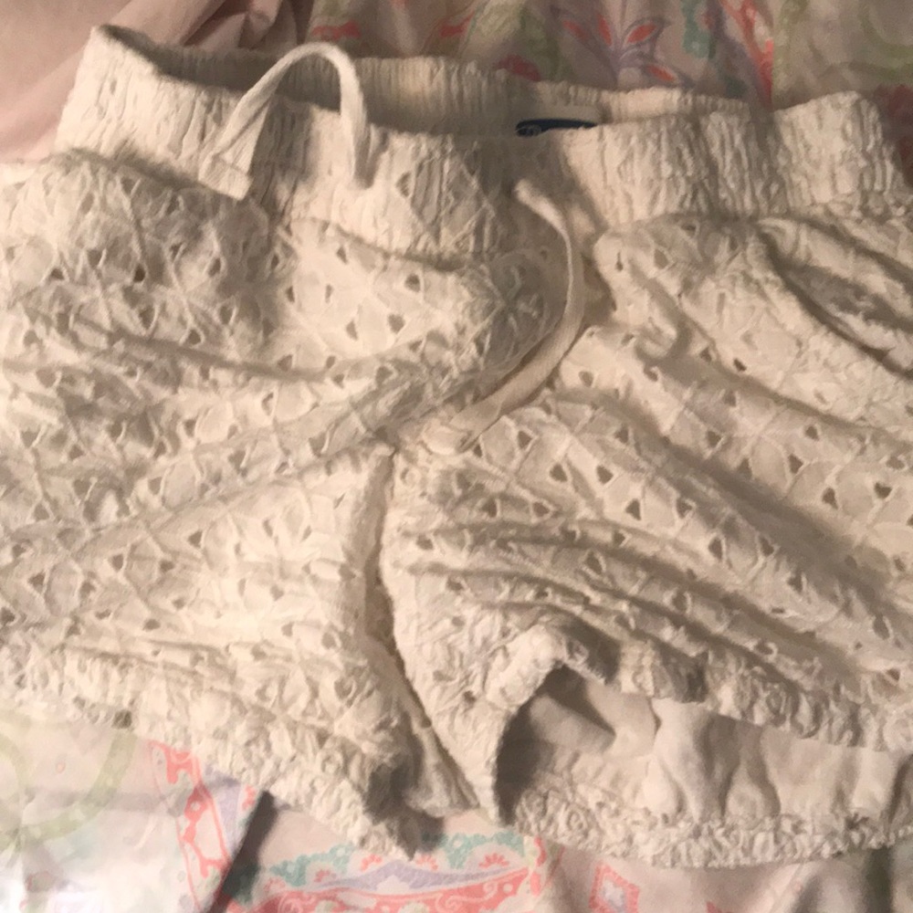 White shorts from old navy